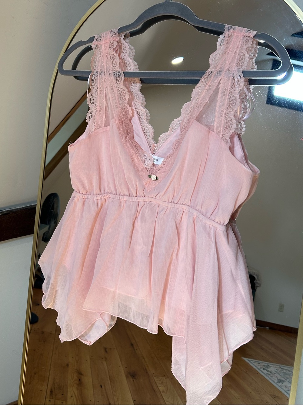 Kirious LA Romantic Cottagcore Babydoll Pink Lace Top. Women’s Medium. NWOT